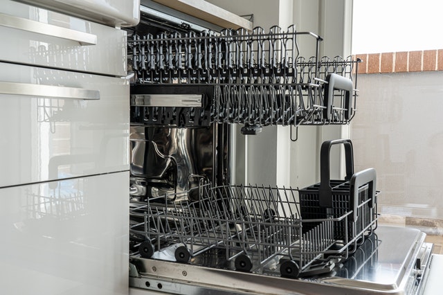 Read more about the article Kelebihan Menggunakan Dish Washing Machine